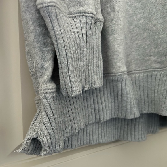 Aerie Grey Distressed Terrycloth V Neck Sweater - Picture 3 of 4